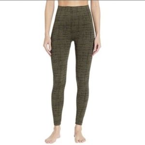 NWOT Spanx Look at Me Now Seamless Leggings Crosshatch Olive Green
